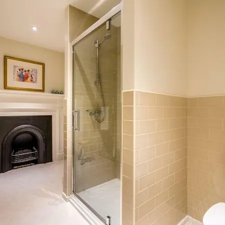 1 Middleton House Apartment *